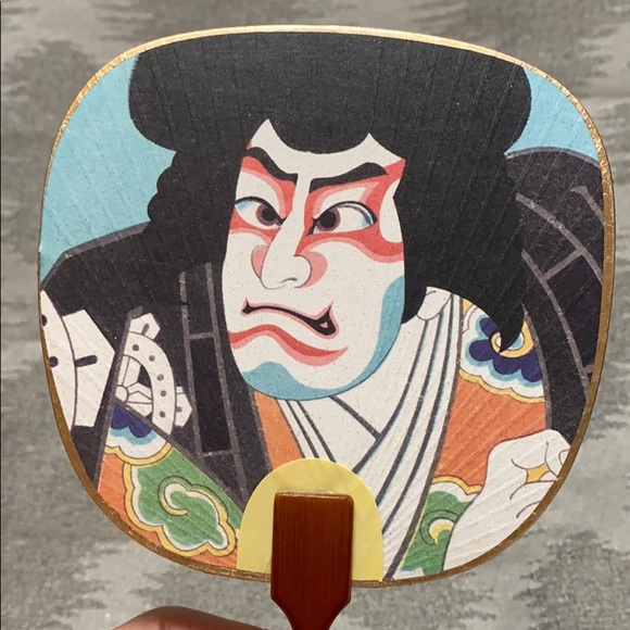 Pair of paddle decorative theatrical makeup fans - Picture 5 of 6